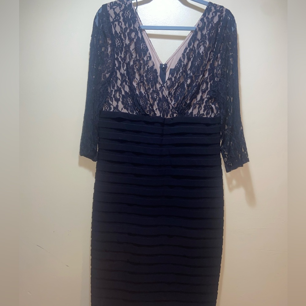 Elegant Navy and Pink Lace Dress